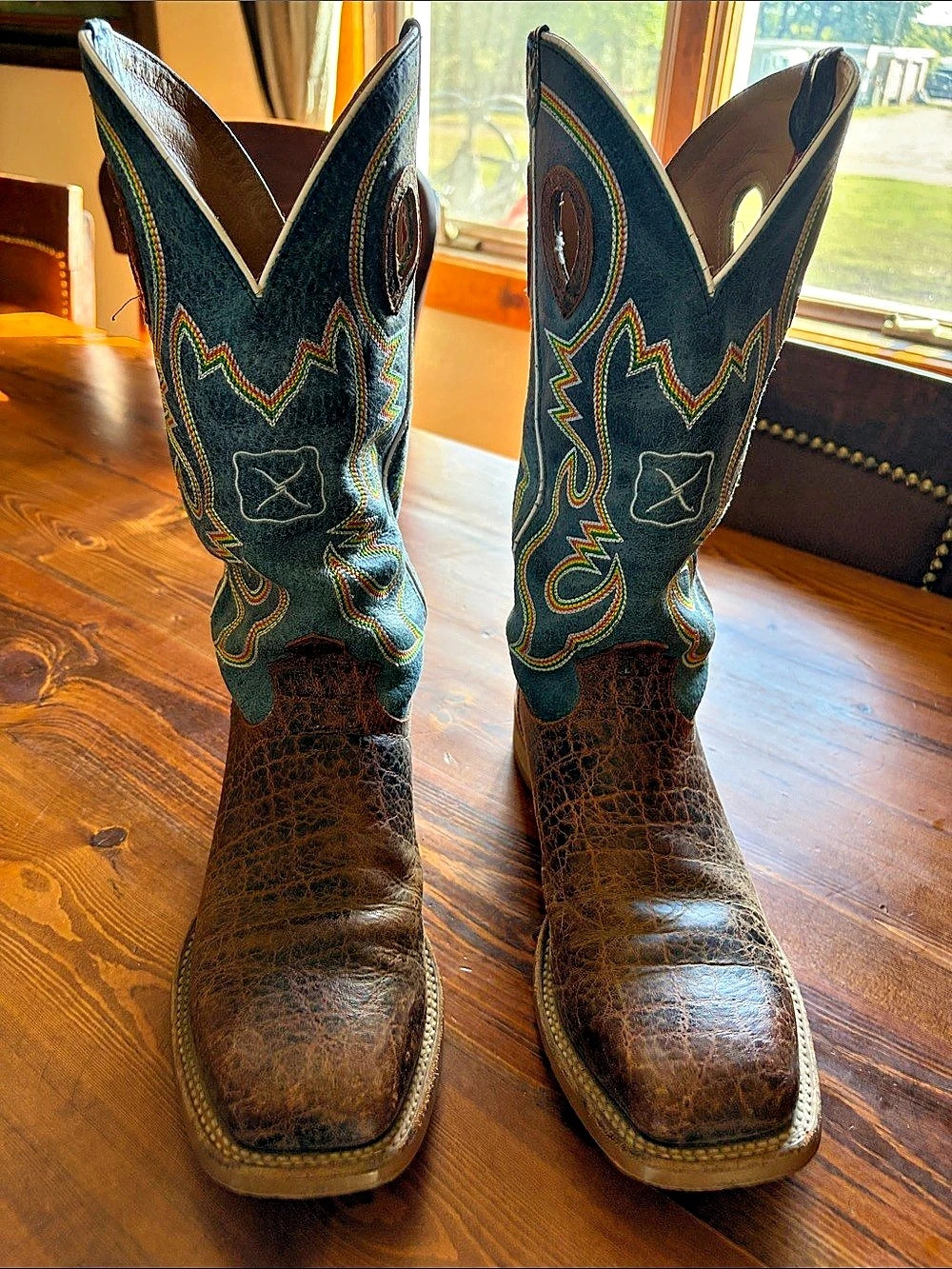 Twisted X Embroidered Western Boots in Brown